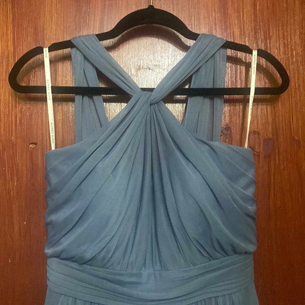 NWT Alfred Sung D720 color Larkspur size 6